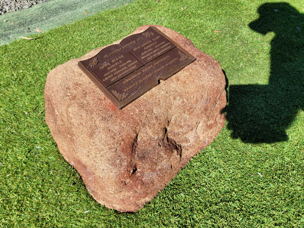 Memorial Rock Urn 1875 Large Double Brown