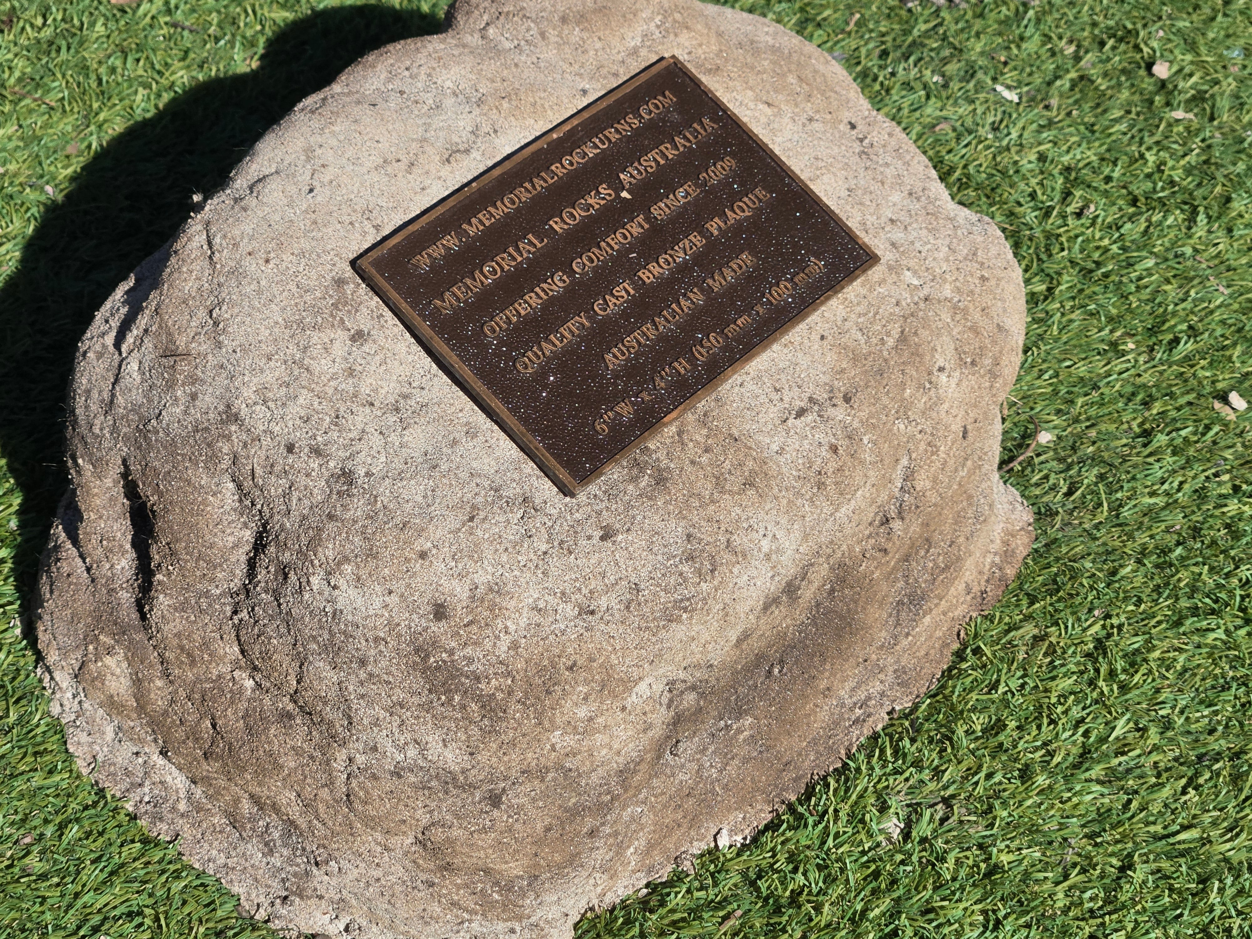 Memorial Rock Urn  2180 Regular Natural Riversand