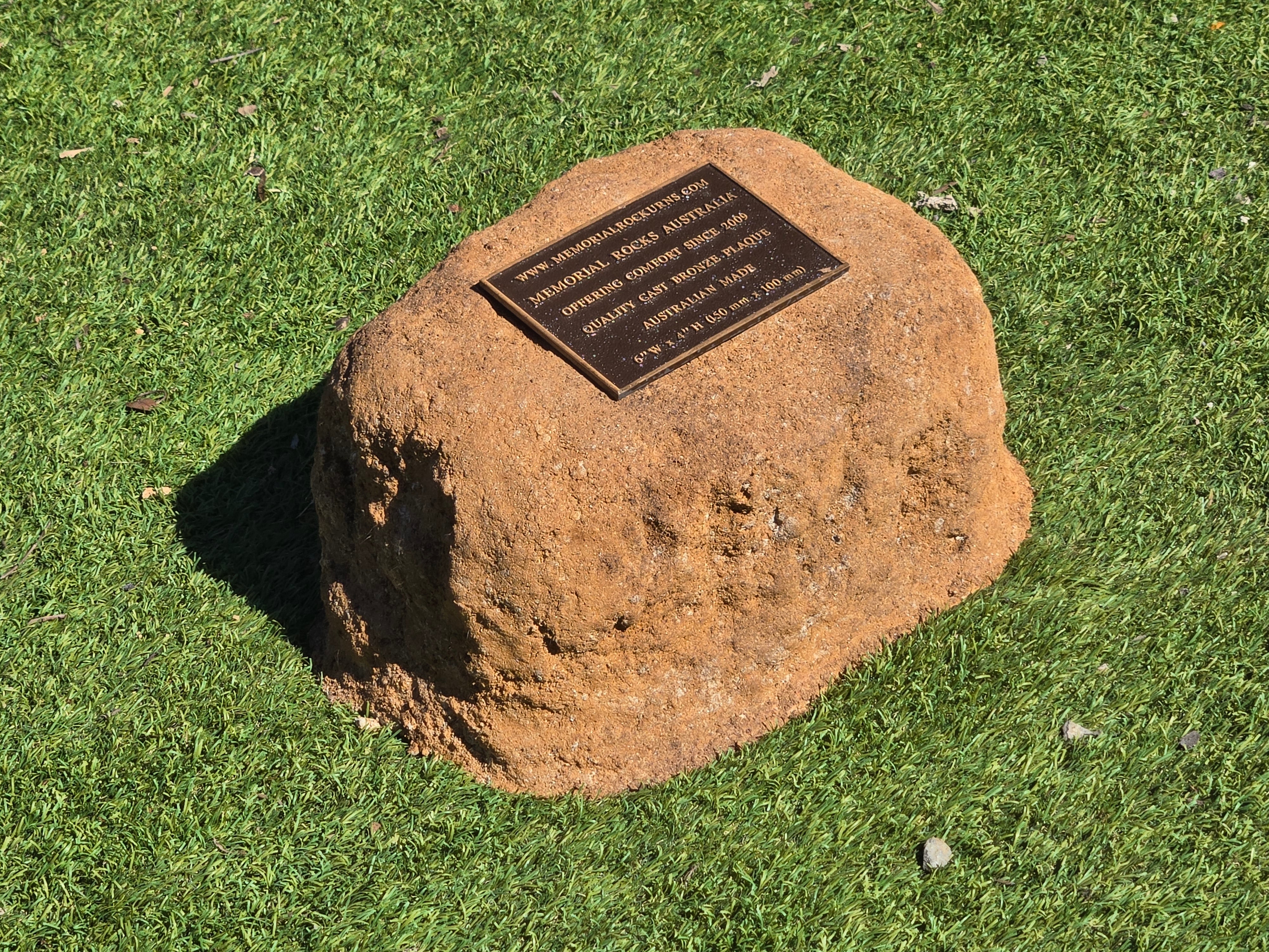 Memorial Rock Urn  2188 Regular Sandstone